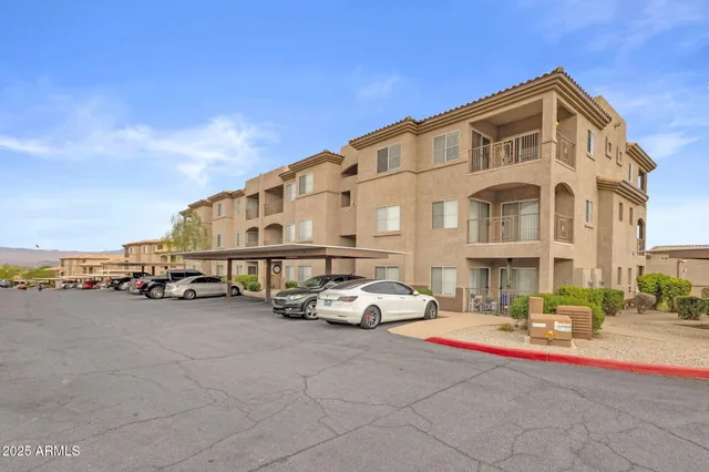 $264,900 | 13700 North Fountain Hills Boulevard, Unit 353, Fountain Hills, AZ 85268