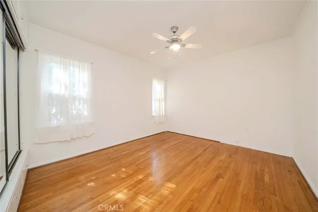 a view of empty room with window