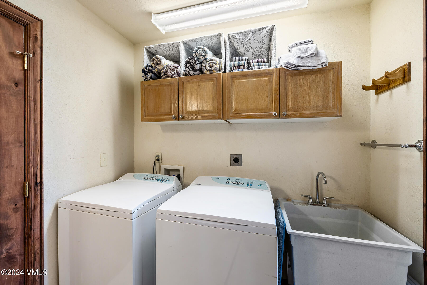 3400 Sweetwater Road Gypsum, CO 81637 - Photo 29 of 46 138A1944_1