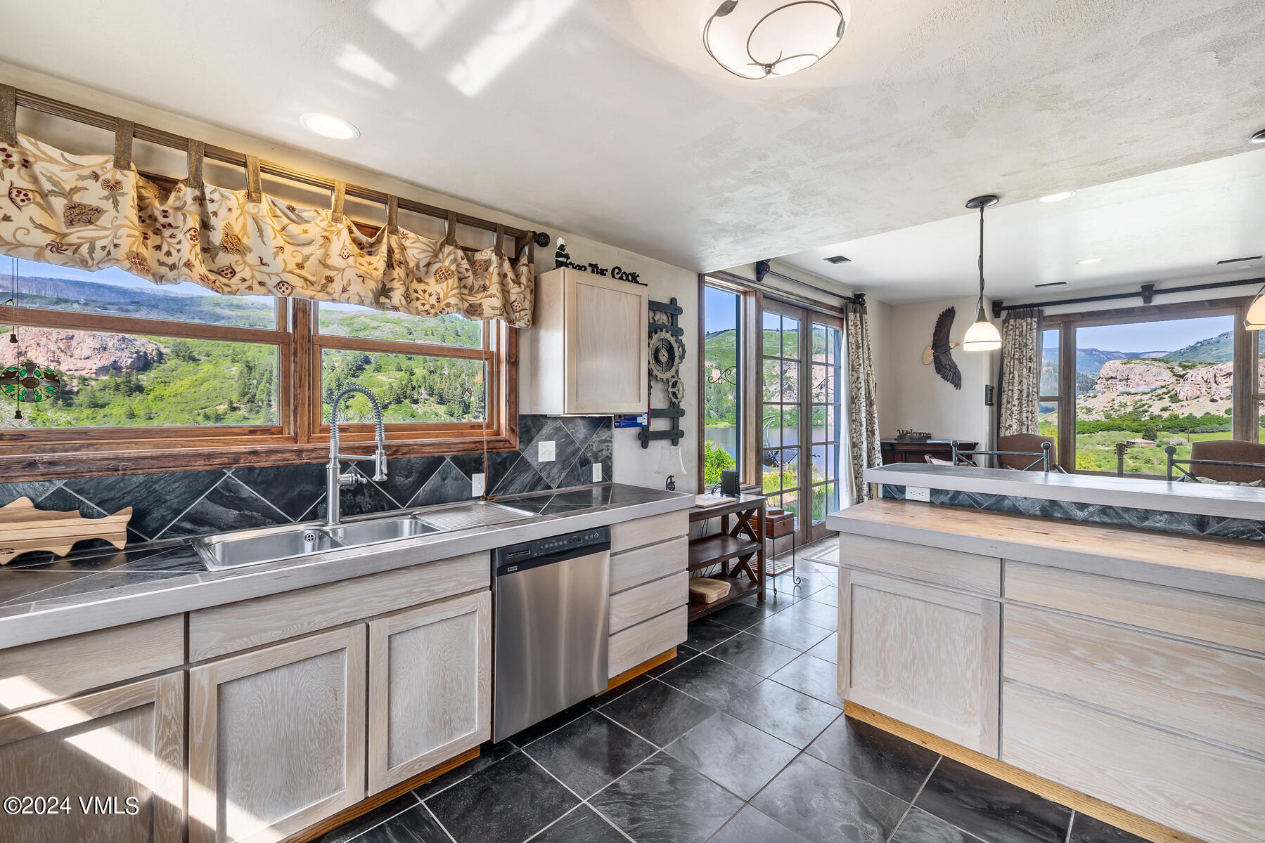 3400 Sweetwater Road Gypsum, CO 81637 - Photo 10 of 46 138A1707_1