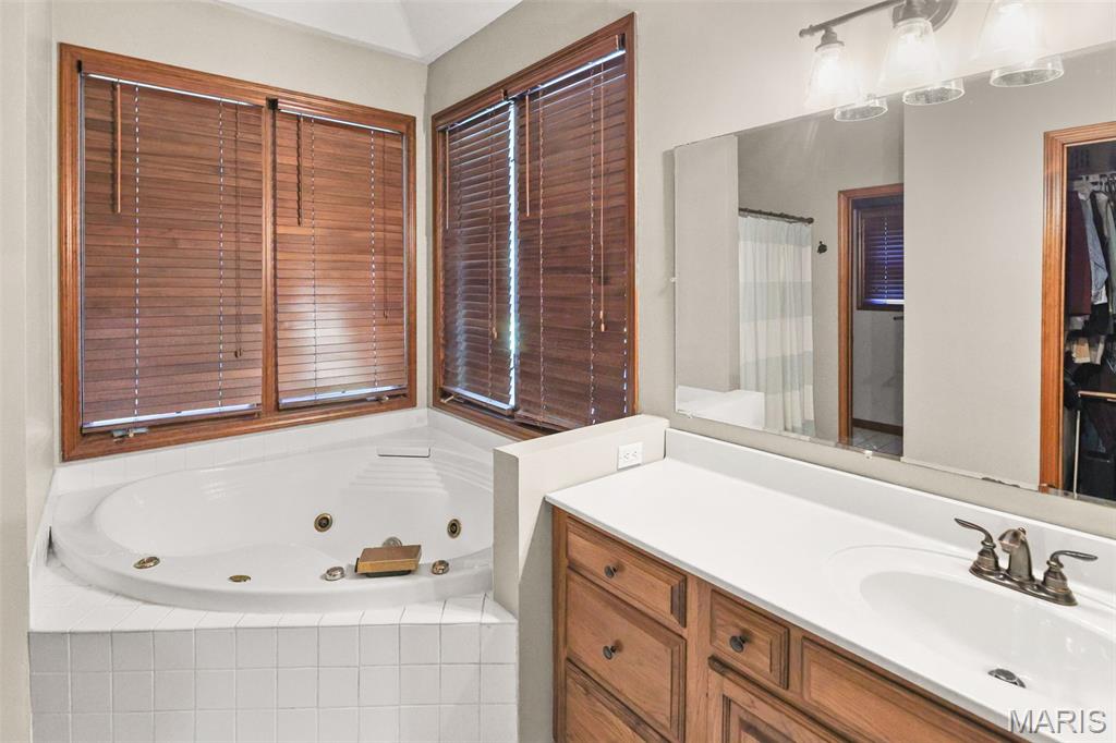 8539 Beaucoup Township Road Ashley, IL 62808 - Photo 46 of 70 Gallery Image 46