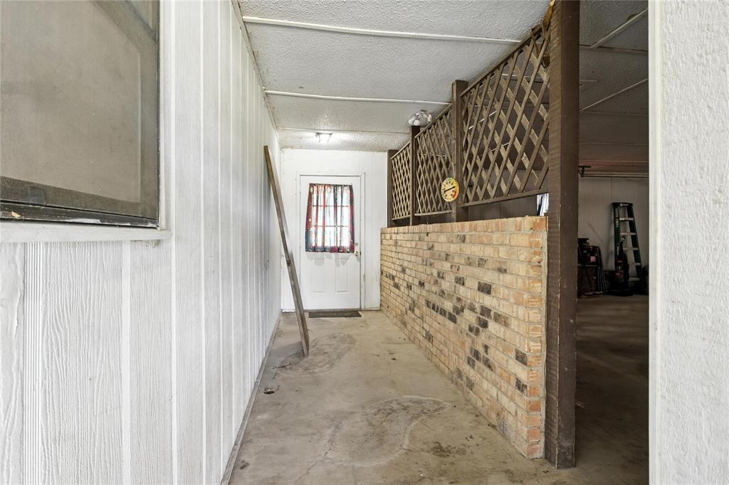 105 Greenhill Lane Cooper, TX 75432 - Photo 15 of 31 a view of entryway