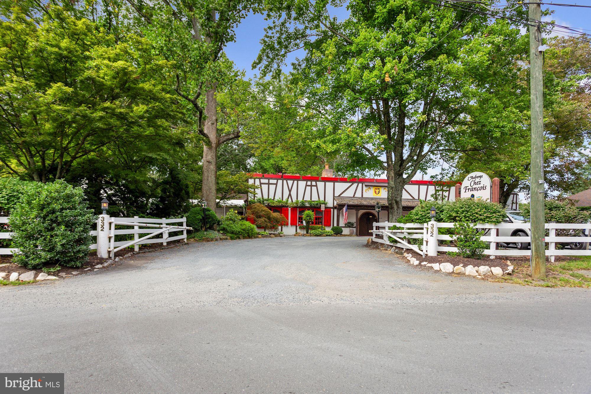 9200 Ripple Brook Road Great Falls, VA 22066 - Photo 45 of 48 L'Auberge Chez Francois