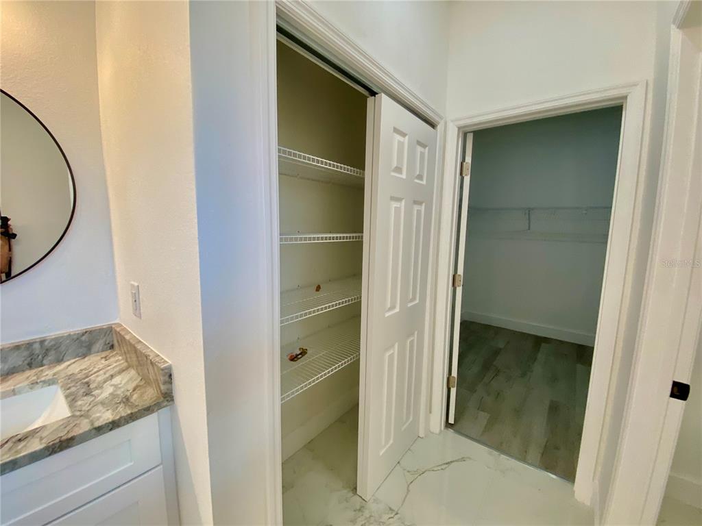 4501 Schumacher Road Sebring, FL 33872 - Photo 22 of 31 a view of walk in closet