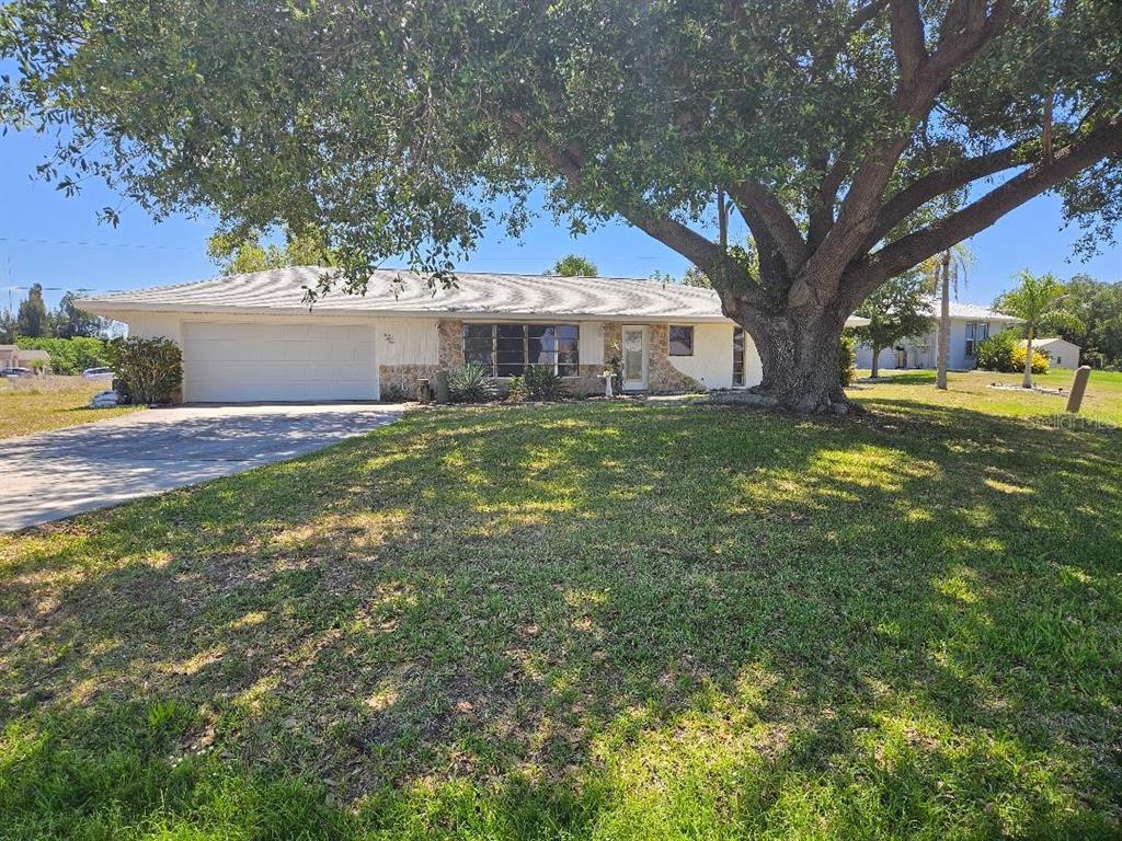 355 Spring Lake Boulevard Northwest Port Charlotte, FL 33952 - Photo 22 of 43