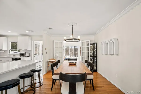 $820,000 | 10 Cottage Lane, Suffern, NY 10901