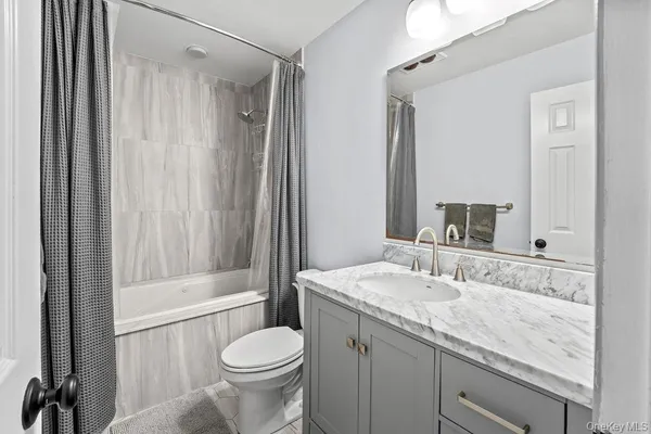 $820,000 | 10 Cottage Lane, Suffern, NY 10901