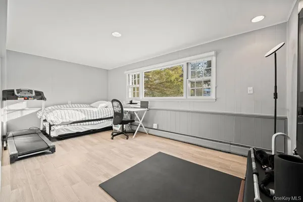 $820,000 | 10 Cottage Lane, Suffern, NY 10901