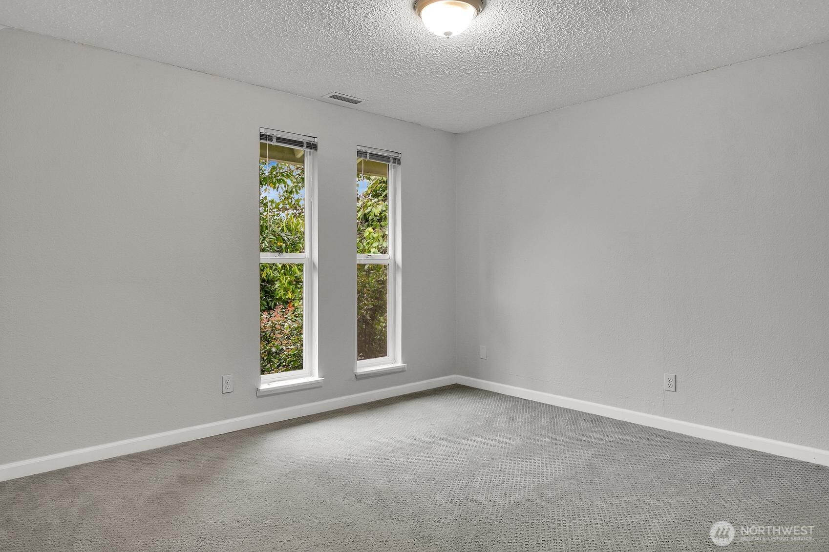 184 Southwest 200th Street Normandy Park, WA 98166 - Photo 17 of 20 an empty room with windows