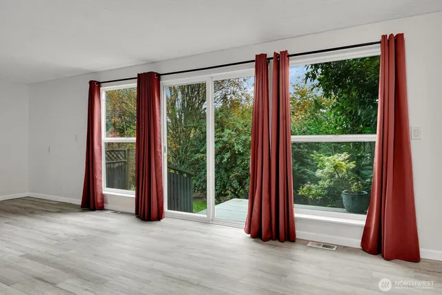 $419,000 | 184 Southwest 200th Street, Normandy Park, WA 98166