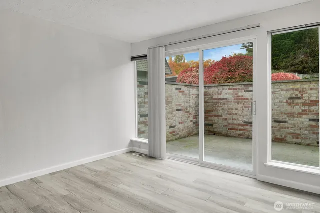 $419,000 | 184 Southwest 200th Street, Normandy Park, WA 98166