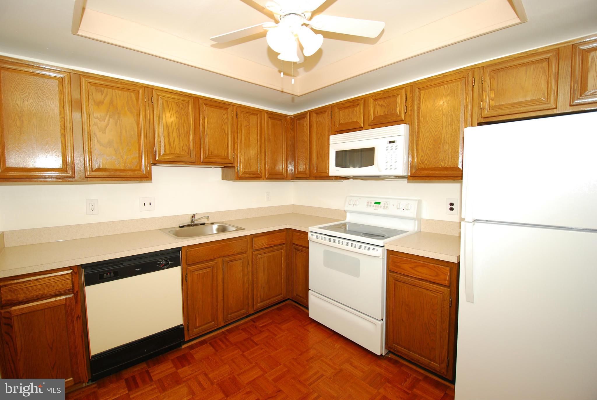 10022 Stedwick Road, Unit 203 Gaithersburg, MD 20886 - Photo 3 of 12 Kitchen