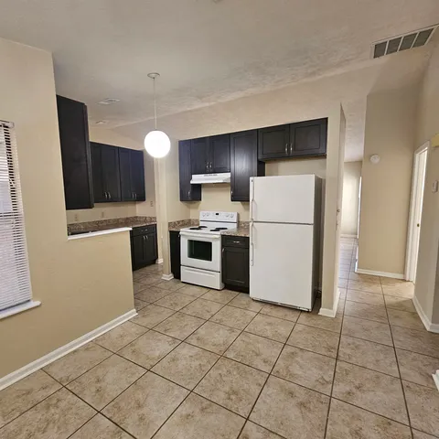 $1,950 | 261 Starmount Drive, Tallahassee, FL 32312