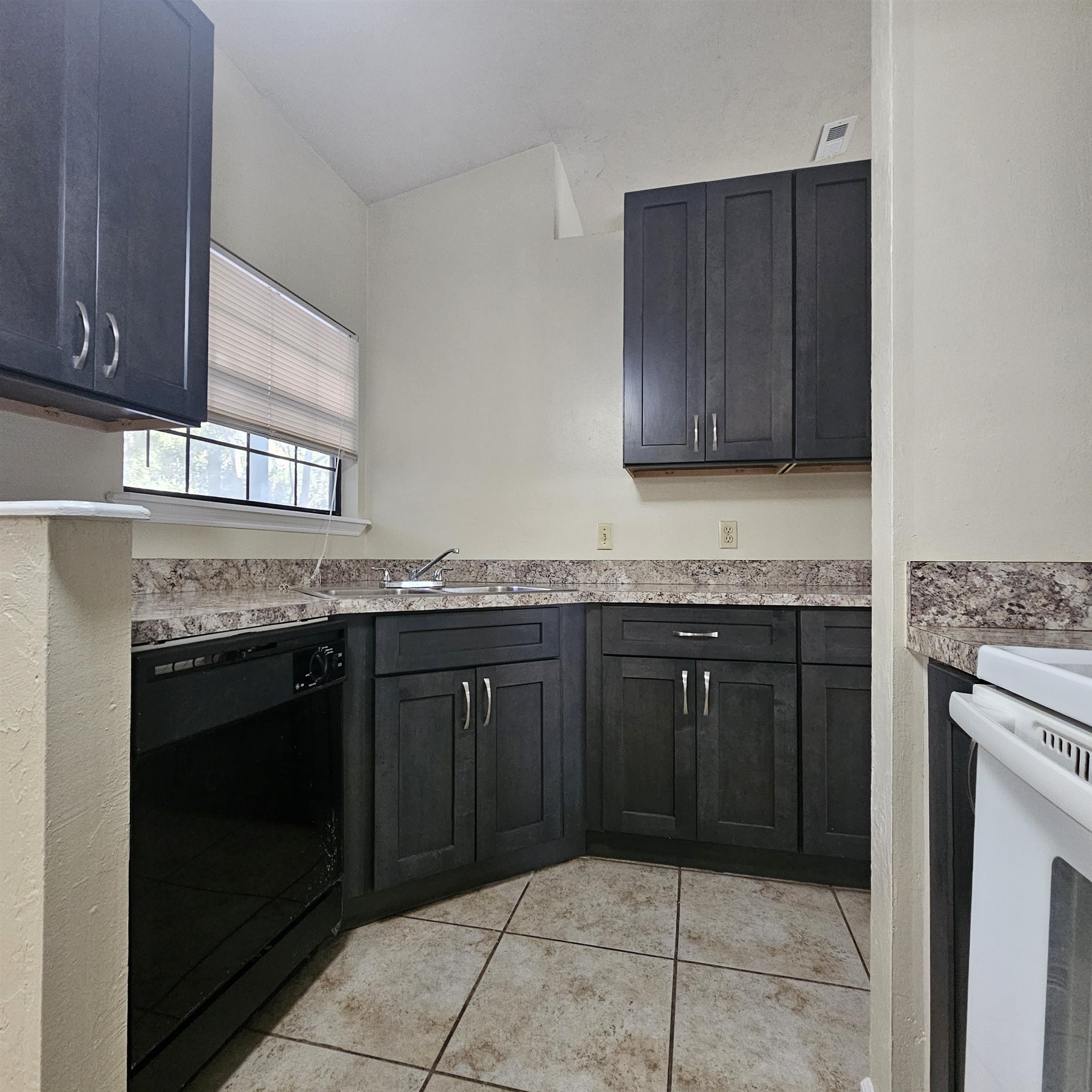 261 Starmount Drive Tallahassee, FL 32312 - Photo 19 of 43