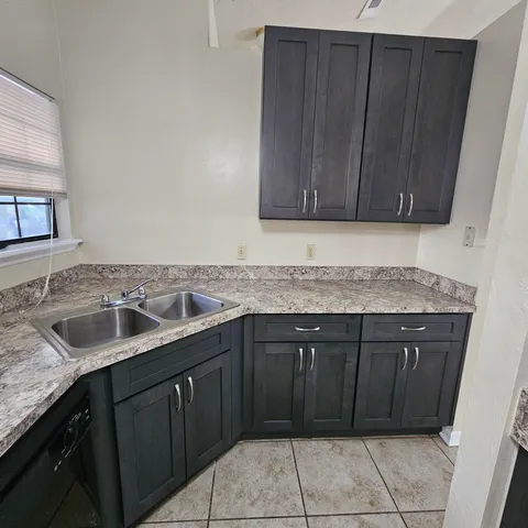 $1,950 | 261 Starmount Drive, Tallahassee, FL 32312