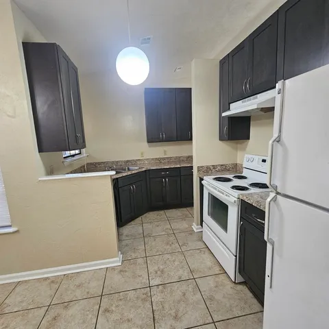 $1,950 | 261 Starmount Drive, Tallahassee, FL 32312