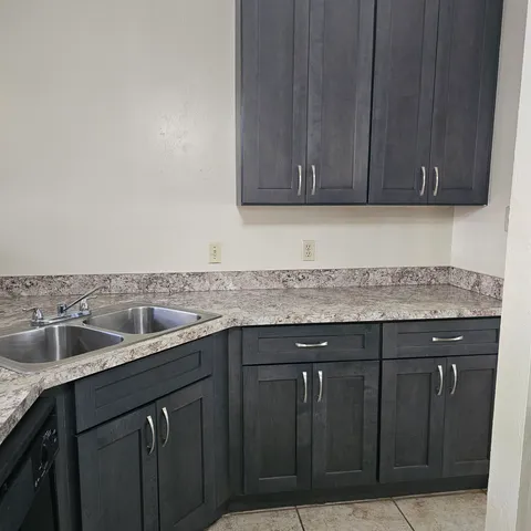 $1,950 | 261 Starmount Drive, Tallahassee, FL 32312