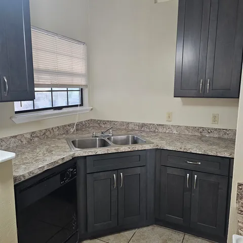 $1,950 | 261 Starmount Drive, Tallahassee, FL 32312