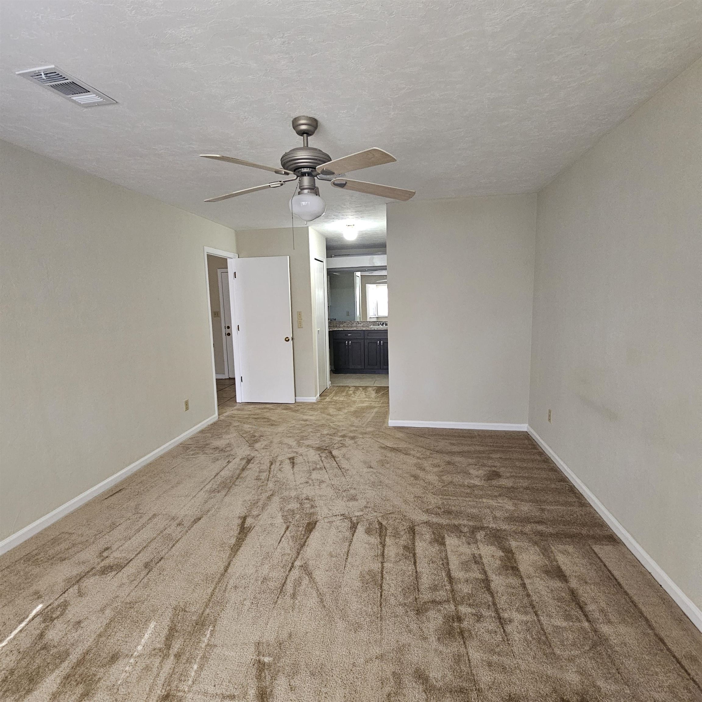 261 Starmount Drive Tallahassee, FL 32312 - Photo 4 of 43