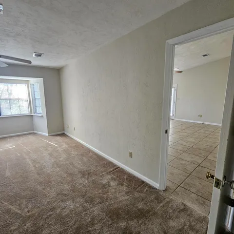 $1,950 | 261 Starmount Drive, Tallahassee, FL 32312