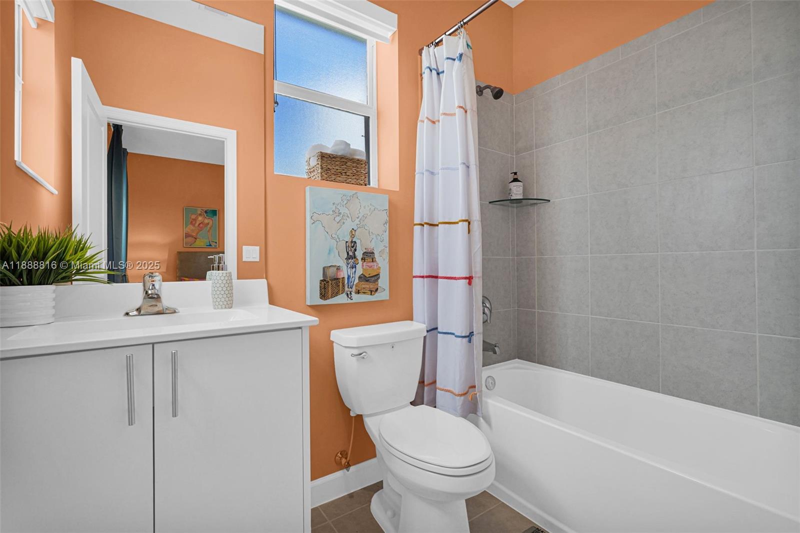 23251 Southwest 129th Path Homestead, FL 33032 - Photo 10 of 26