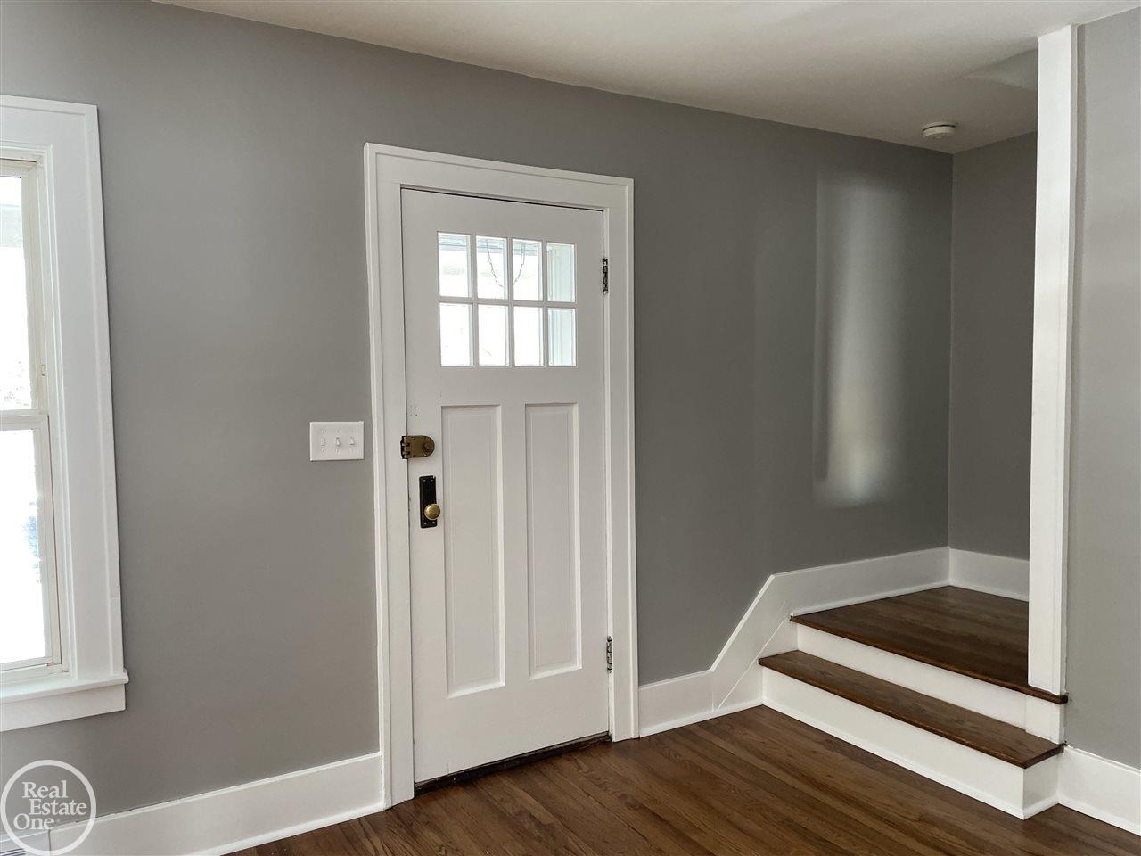 8144 Harding Center Line, MI 48015 - Photo 4 of 56 Gallery Image 4