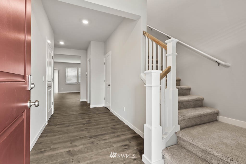 5929 Waverly Road Southwest, Unit 23 Port Orchard, WA 98367 - Photo 3 of 18 Gallery Image 3