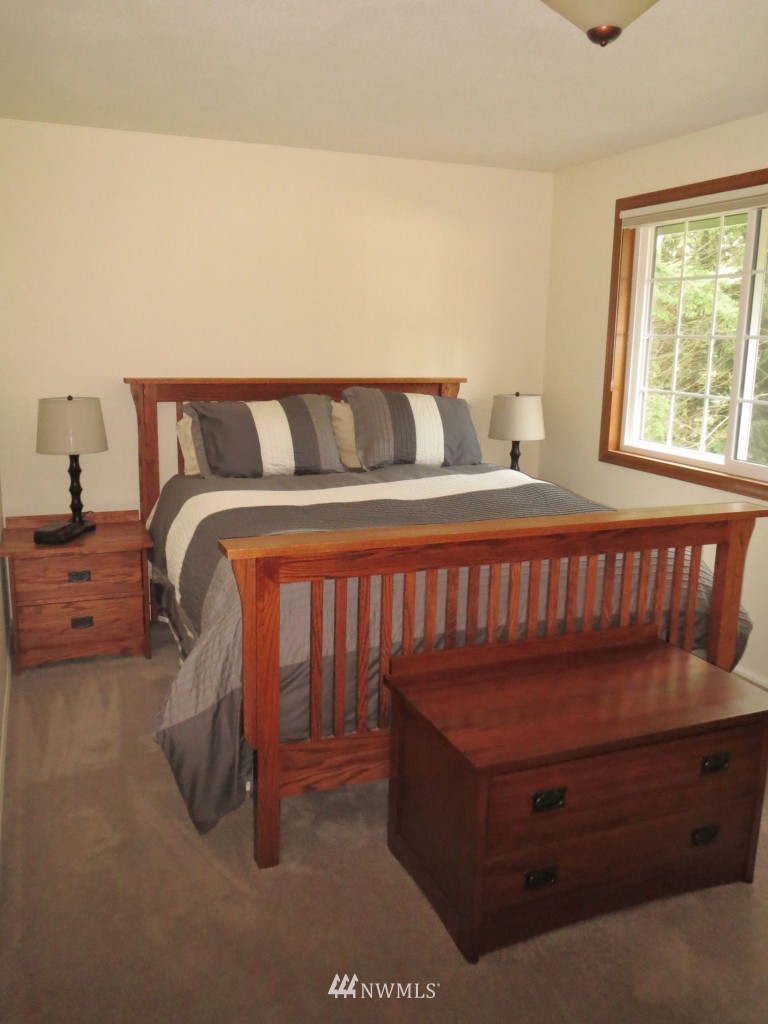 14033 180th Avenue Southeast Renton, WA 98059 - Photo 5 of 15 Gallery Image 5