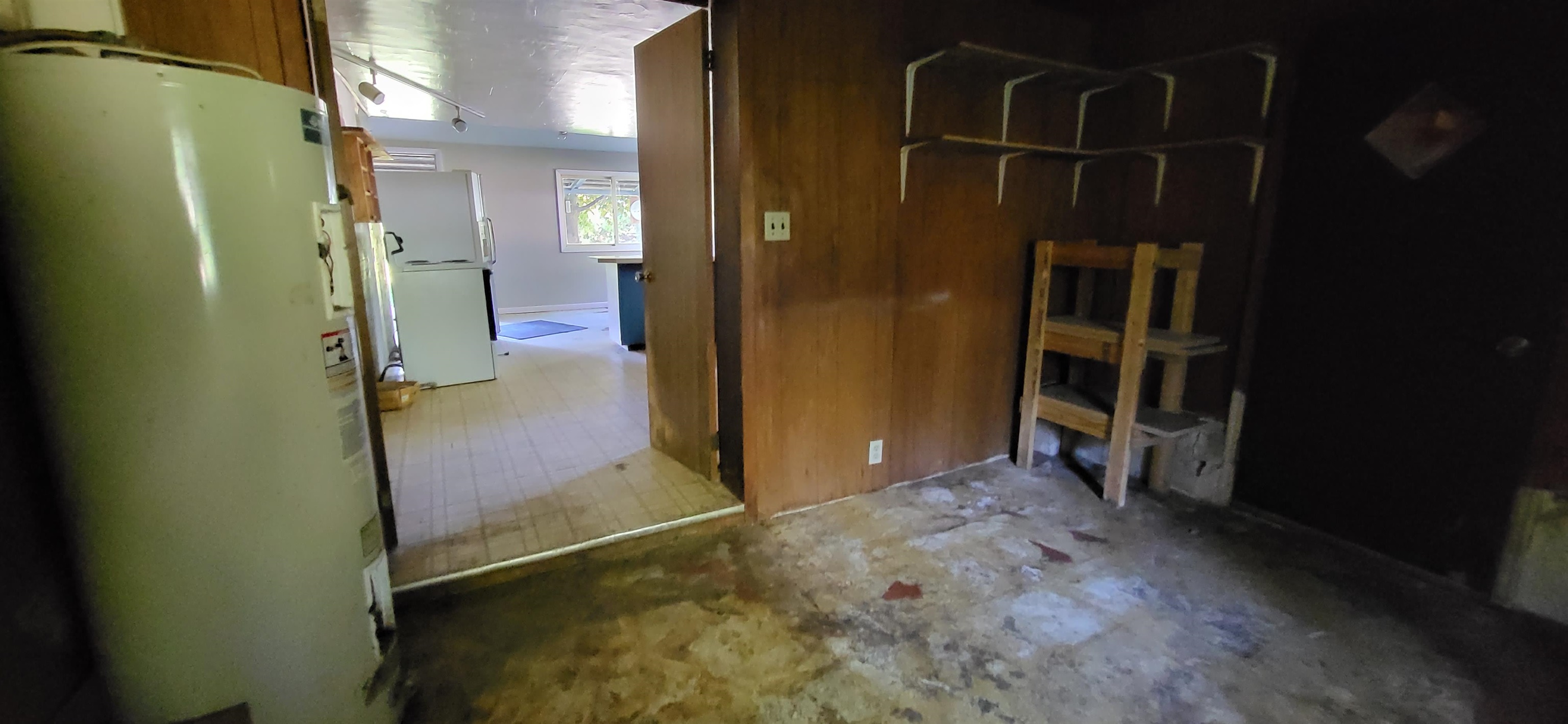 3011 Muckle Road Central Lake, MI 49622 - Photo 15 of 38 1904270-14.JPG
