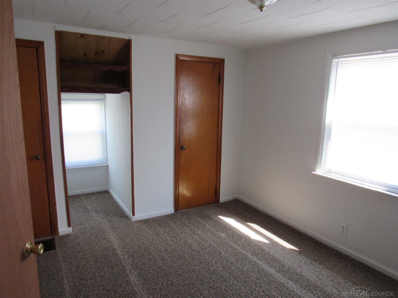 21263 Waltham Road Warren, MI 48089 - Photo 14 of 20