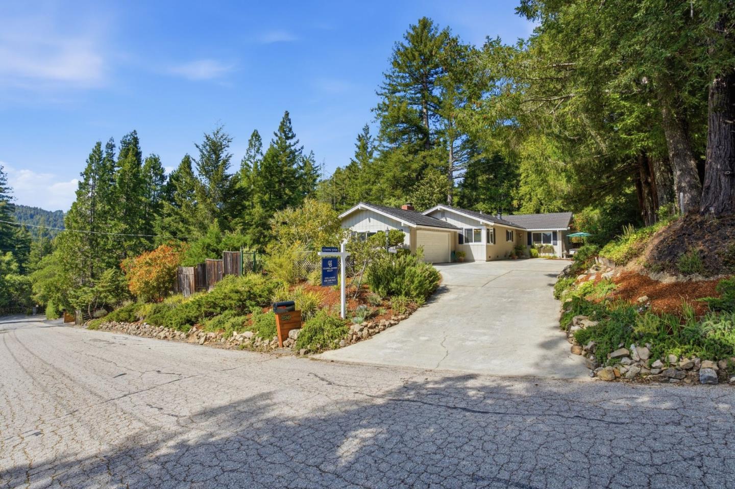 23349 Deerfield Road Los Gatos, CA 95033 - Photo 3 of 65