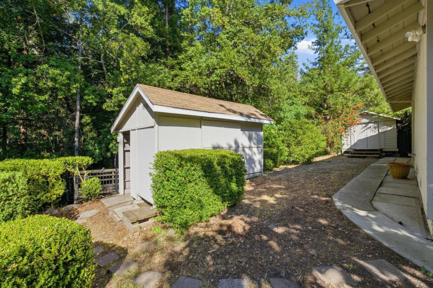 23349 Deerfield Road Los Gatos, CA 95033 - Photo 46 of 65