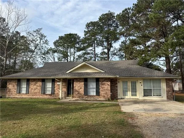 $2,300 | 70415 Fuchsia Street, Abita Springs, LA 70420