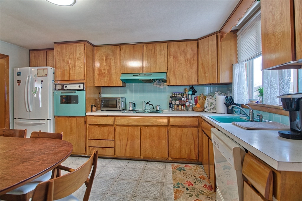 35 Johnny Road Revere, MA 02151 - Photo 15 of 31 Gallery Image 15