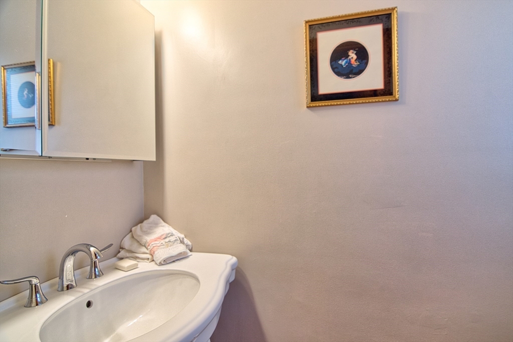 35 Johnny Road Revere, MA 02151 - Photo 20 of 31 Gallery Image 20