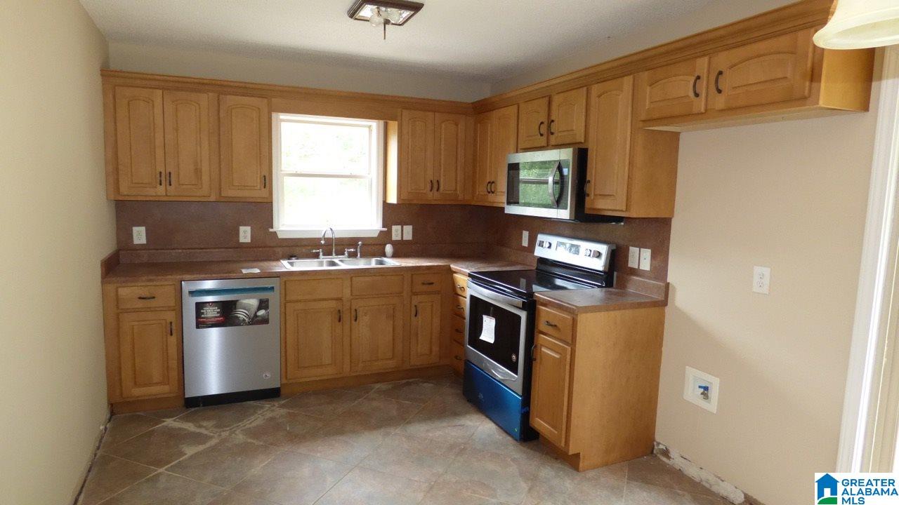 265 Sequoyah Road Pell City, AL 35128 - Photo 3 of 14