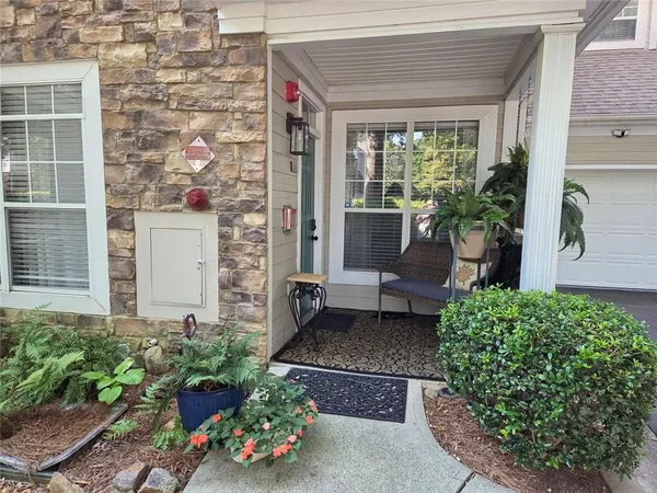 $285,000 | 211 Edinburgh Court, Alpharetta, GA 30004
