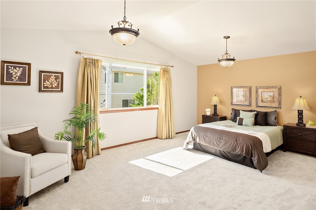 23728 17th Avenue West Bothell, WA 98021 - Photo 15 of 31