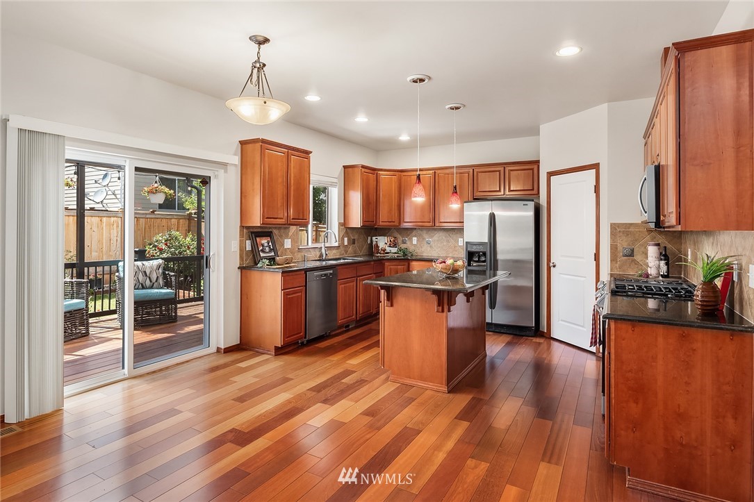 23728 17th Avenue West Bothell, WA 98021 - Photo 6 of 31