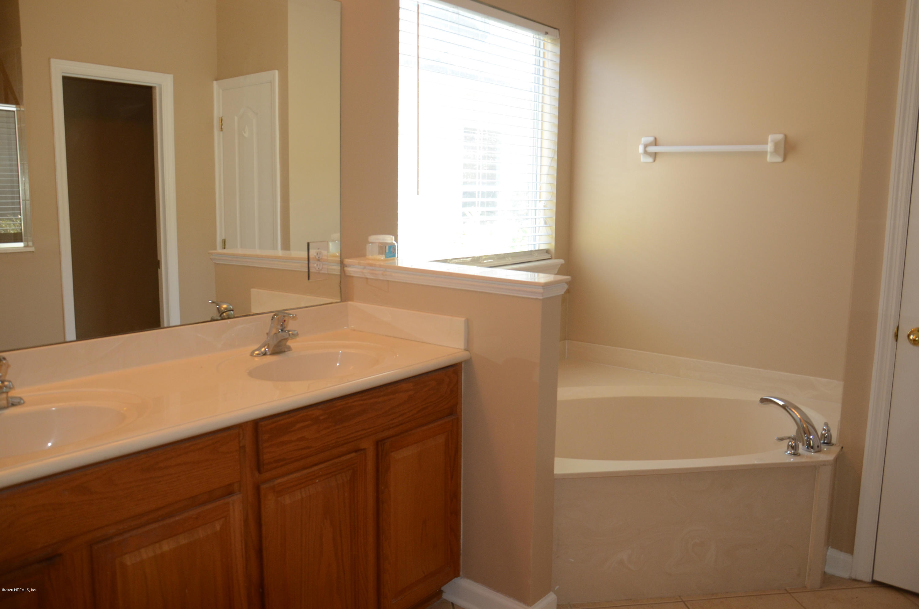 614 Loire Court St. Johns, FL 32259 - Photo 16 of 41 DSC_3105