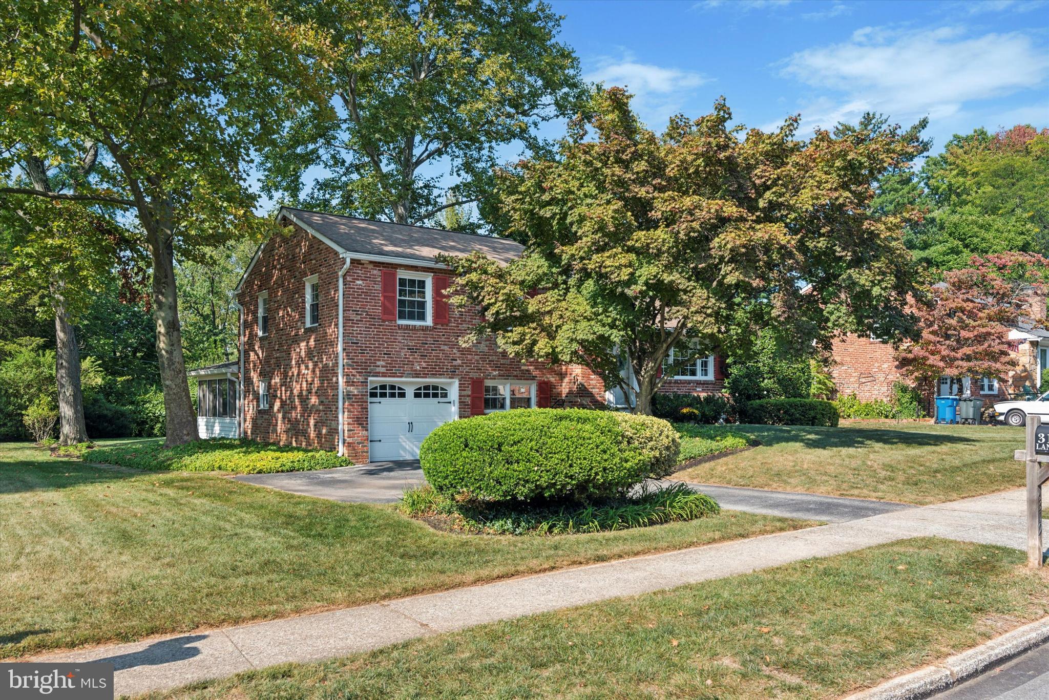 319 Landsende Road Devon, PA 19333 - Photo 4 of 27 Quiet street