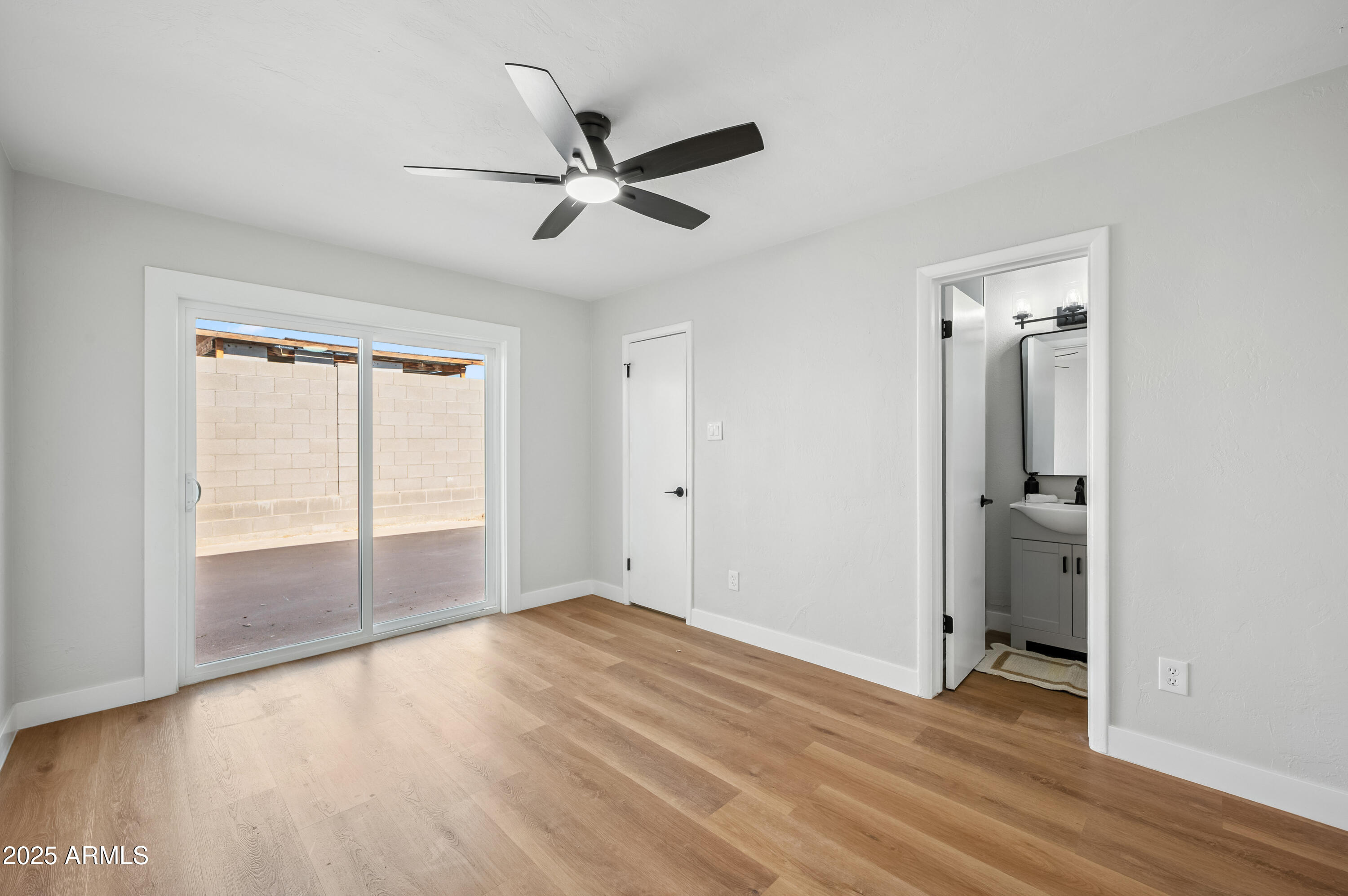 235 West Piedmont Road Phoenix, AZ 85041 - Photo 10 of 27 11__jmz3686