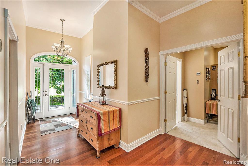 1301 Romney Road Bloomfield Hills, MI 48304 - Photo 2 of 41