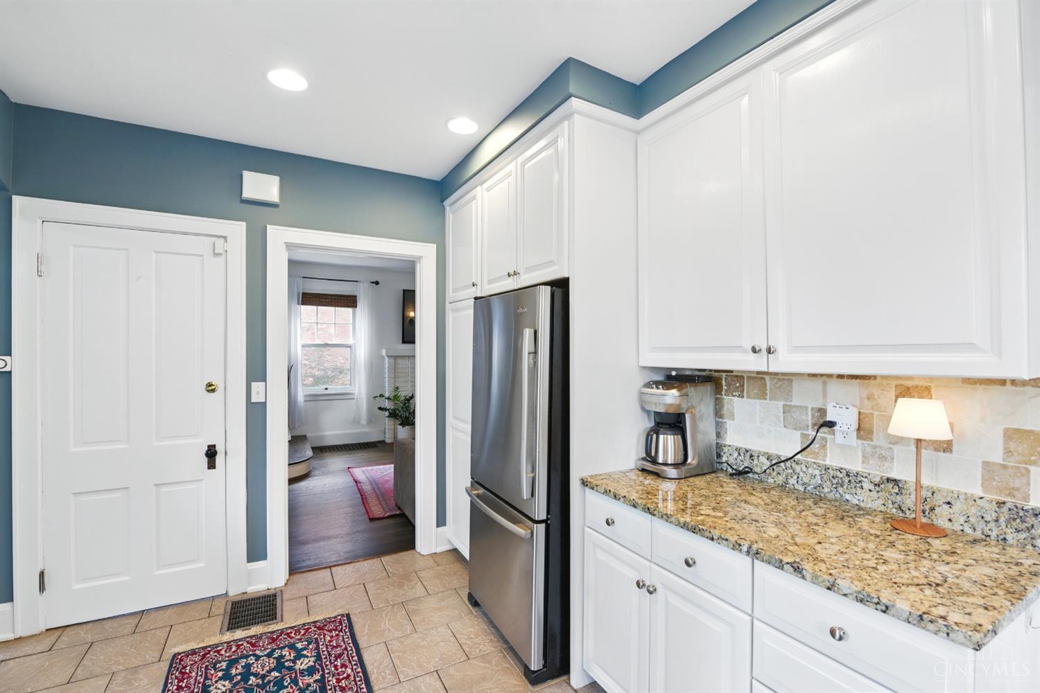 6136 Tulane Road Cincinnati, OH 45212 - Photo 10 of 34