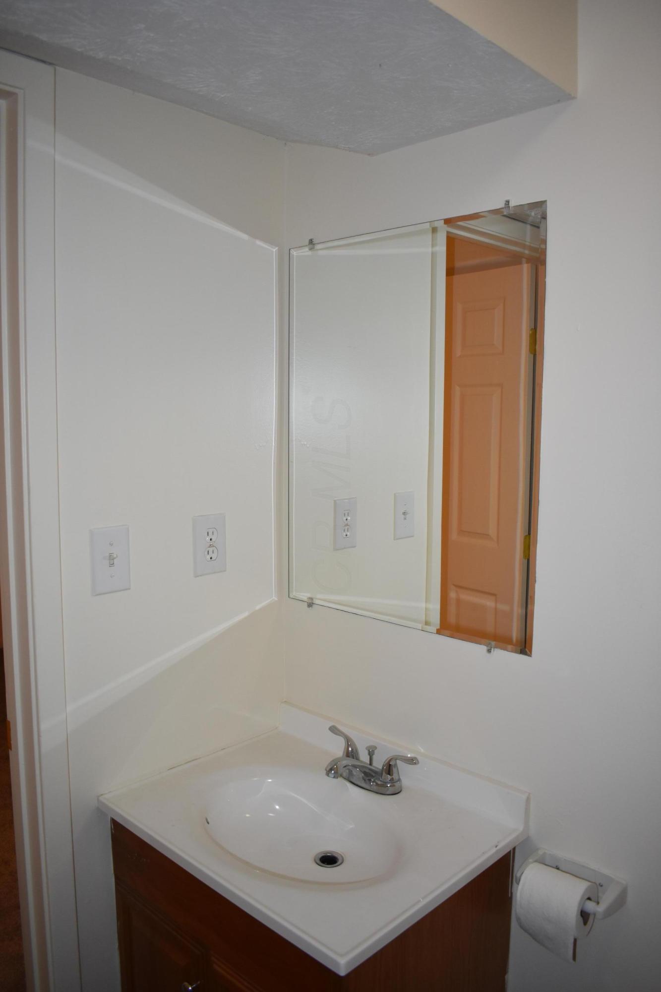 3063 Whitlow Road Columbus, OH 43232 - Photo 17 of 19 Gallery Image 17