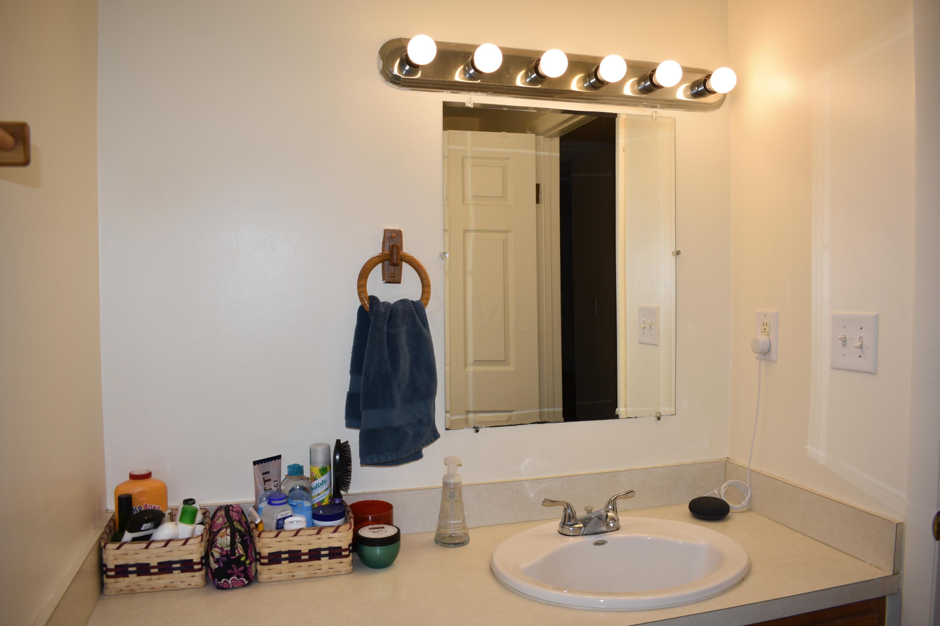 3063 Whitlow Road Columbus, OH 43232 - Photo 9 of 19 Gallery Image 9