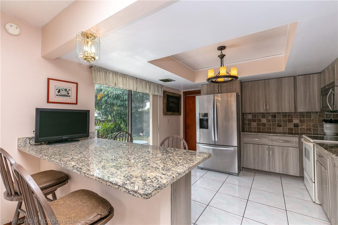 23328 Southwest 61st Avenue Boca Raton, FL 33428 - Photo 7 of 41 Photo 7