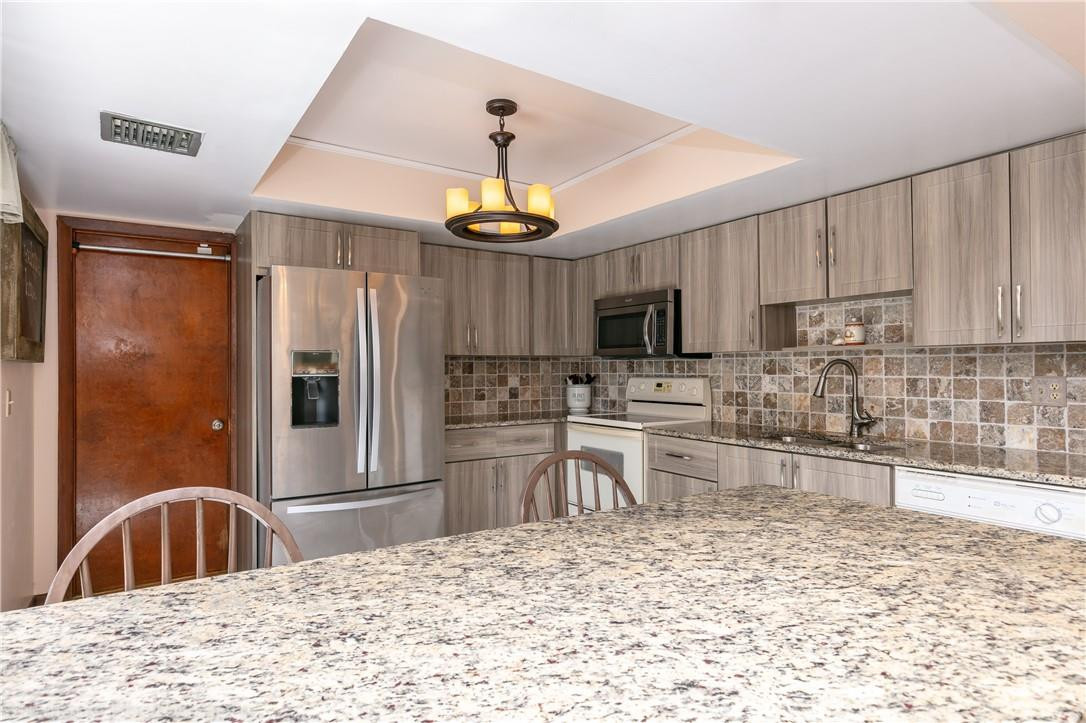 23328 Southwest 61st Avenue Boca Raton, FL 33428 - Photo 9 of 41 Photo 9