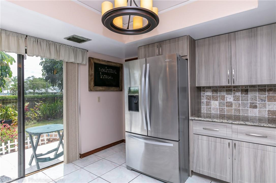 23328 Southwest 61st Avenue Boca Raton, FL 33428 - Photo 10 of 41 Photo 10