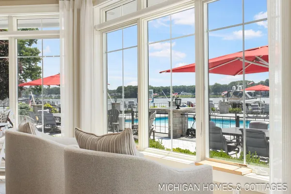 $9,999,900 | 229 Norwood Avenue, Holland, MI 49424